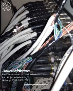 Pemeriksaan perangkat CCTV sekolah oleh teknisi Deka Sejahtera di Klojen