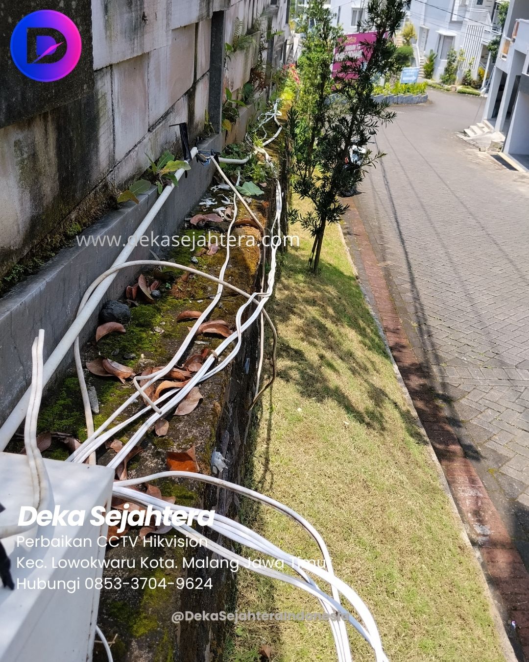 Teknisi Deka Sejahtera melakukan survei CCTV lingkungan Perumahan Grand Aleena Lowokwaru Malang.